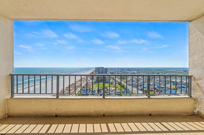 Building Photo - 3851 Boardwalk