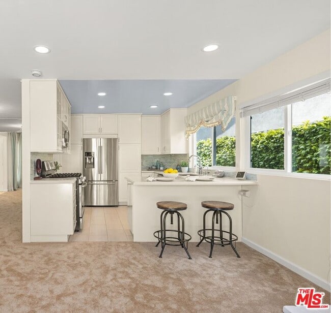 Building Photo - 12581 Sanford St