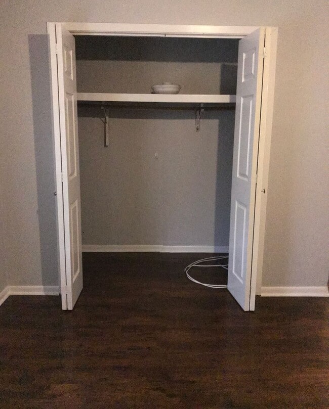 Building Photo - 304 Latin Dr