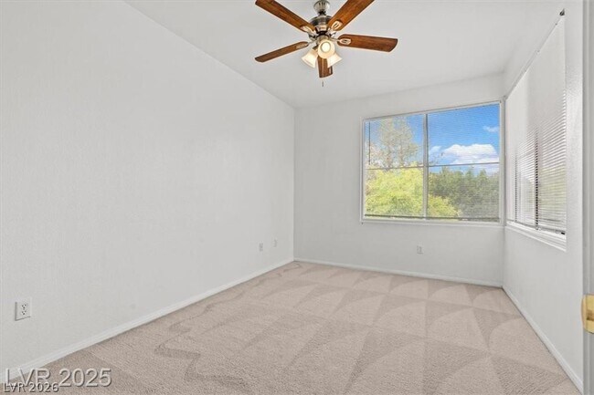 Building Photo - 664 Peachy Canyon Cir