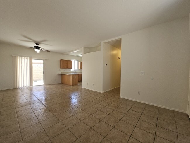 Building Photo - 2300 E Magma Rd