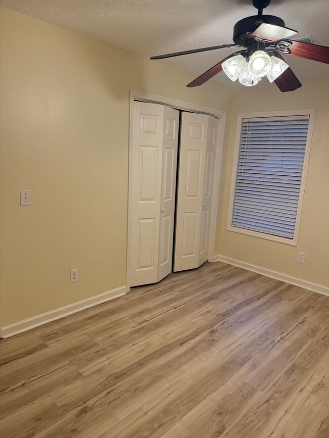 Building Photo - Available May 2026!