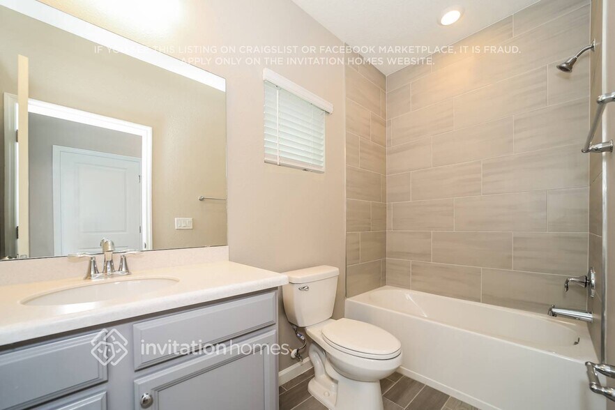 Building Photo - 7925 Thyme Trl