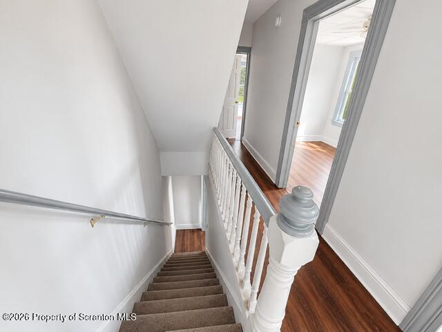 Building Photo - 516 4th St