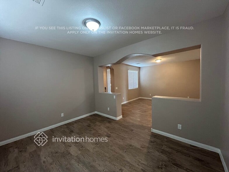 Building Photo - 433 Mystic River St