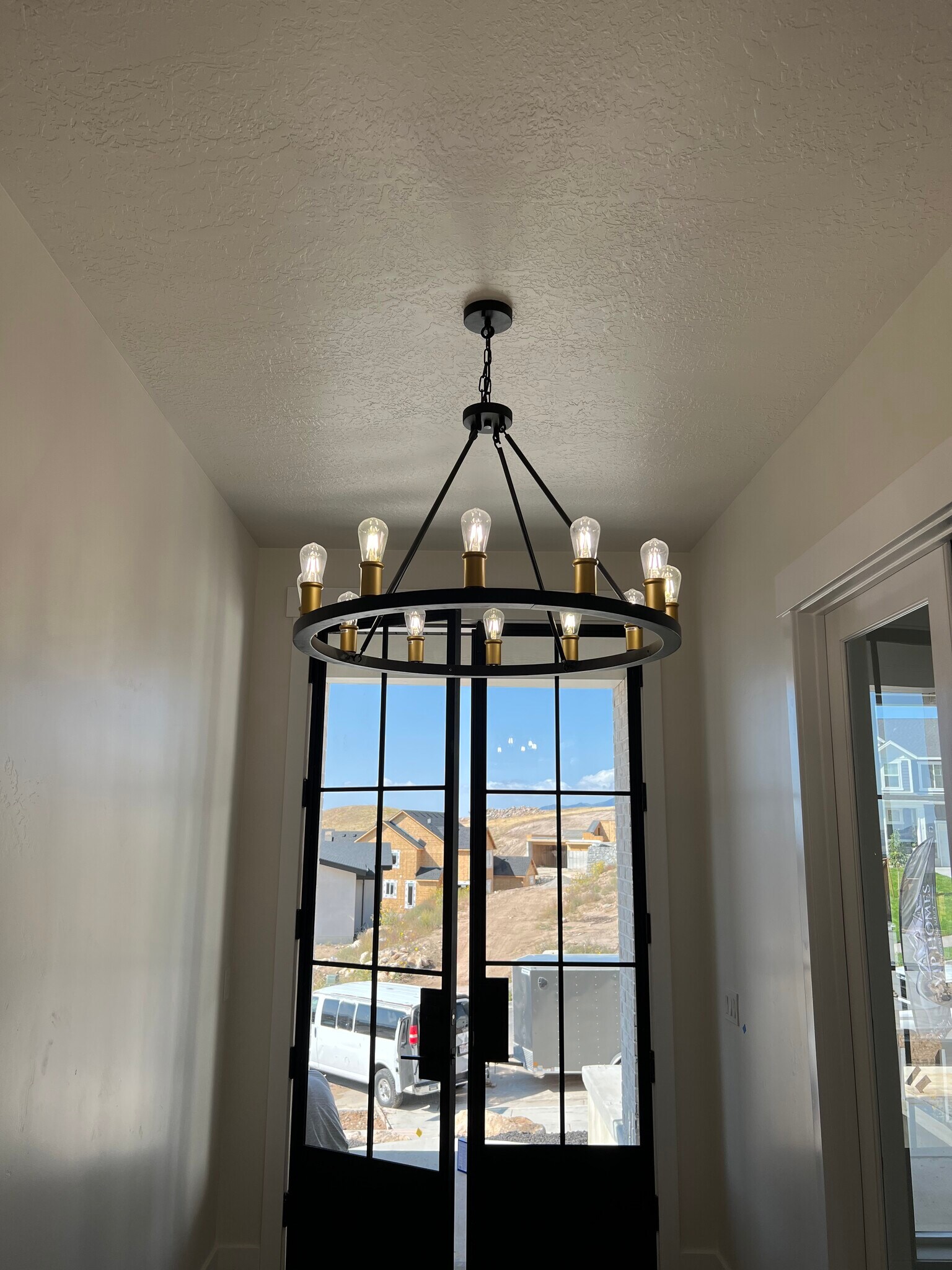 Grand entry with double glass doors - 4428 N Summer View Dr