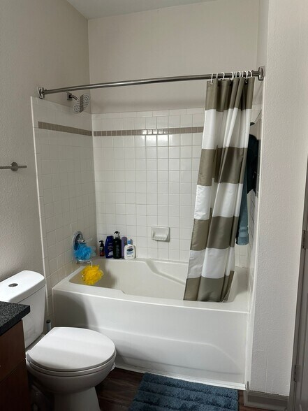 Building Photo - 5210 Misty Oaks Dr