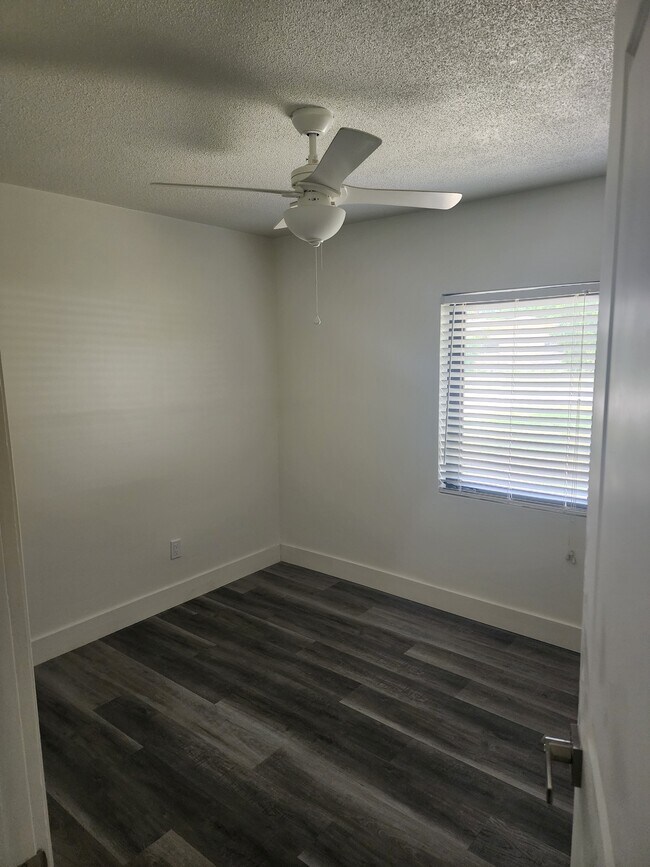 Building Photo - 1703 Marina Terrace