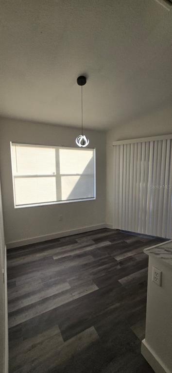 Building Photo - 5329 Kasper St