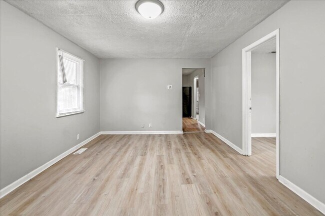 Building Photo - 1744 Dawson St