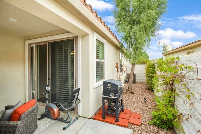 Building Photo - 41538 Corte Jalisco