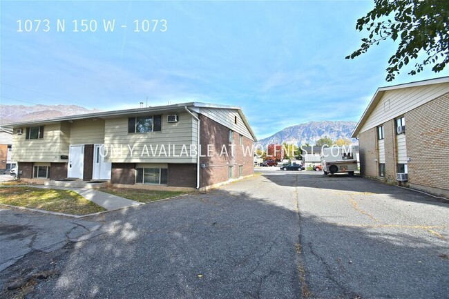 Building Photo - Beautiful 2 Bed Orem Unit! No Deposit Option!