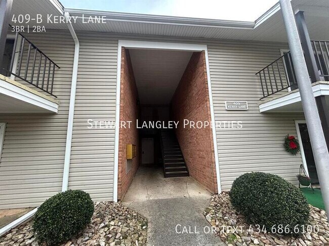 Building Photo - 409 Kerry Ln