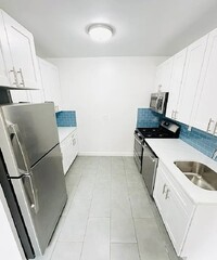 Building Photo - Charming 1 Bedroom 1 Bathroom  Available