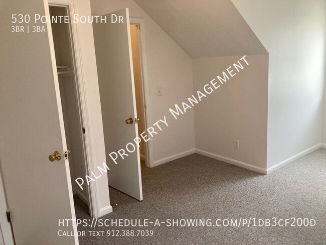 Building Photo - 530 Pointe S Dr