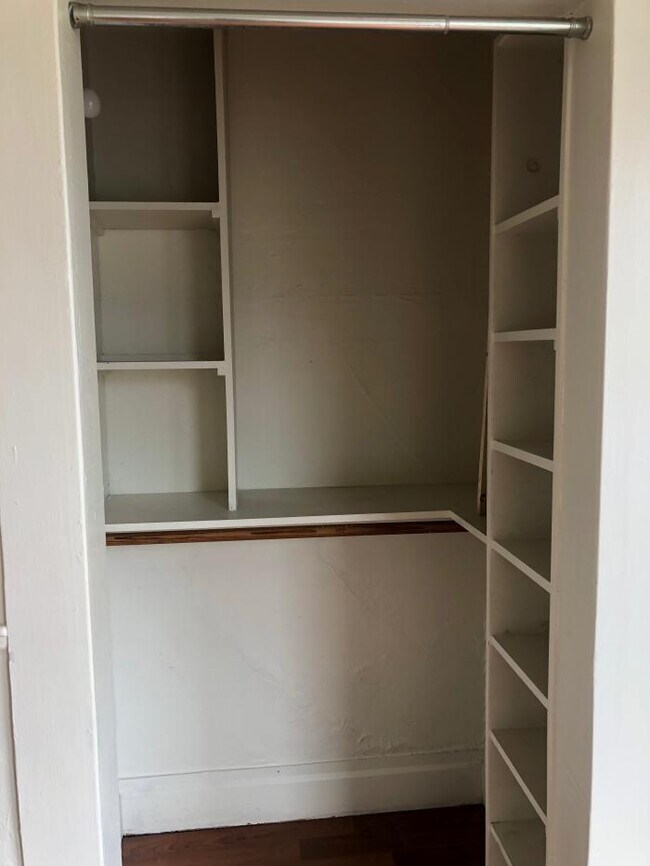 Building Photo - 1 bedroom in San francisco CA 94117