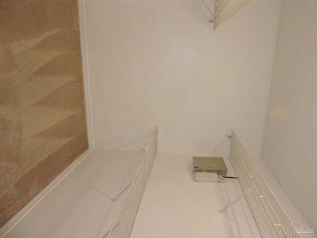 Building Photo - 5016 Challenger Way