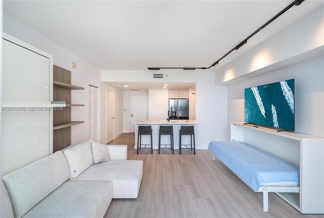 Building Photo - 325 S Biscayne Blvd