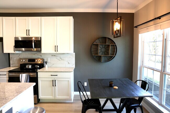 Building Photo - 7151 Gaston Ave