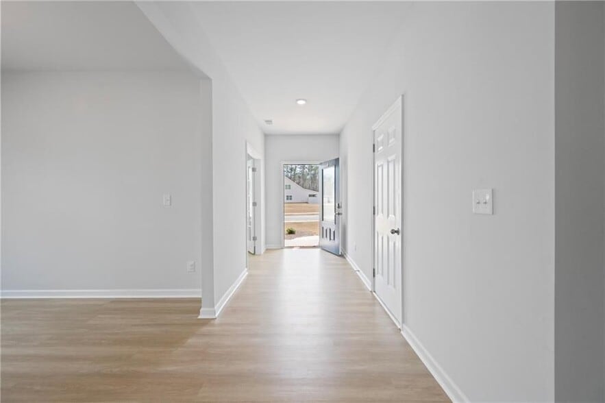 Building Photo - 1441 Stephens Vw Dr