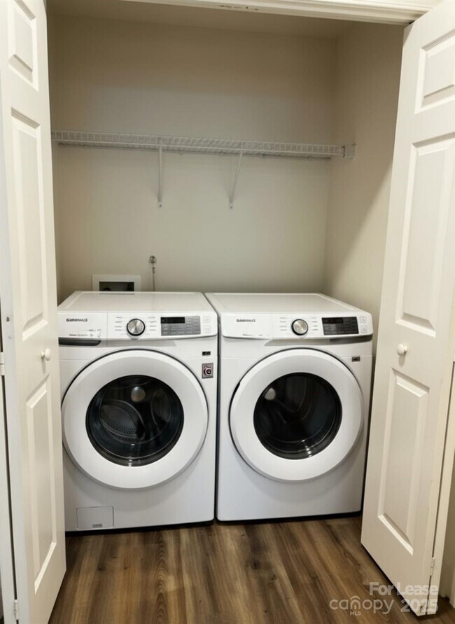 Building Photo - 4394 Bronze Blvd