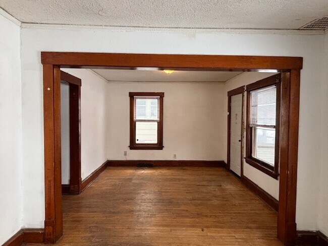 Building Photo - 1074 5th St E