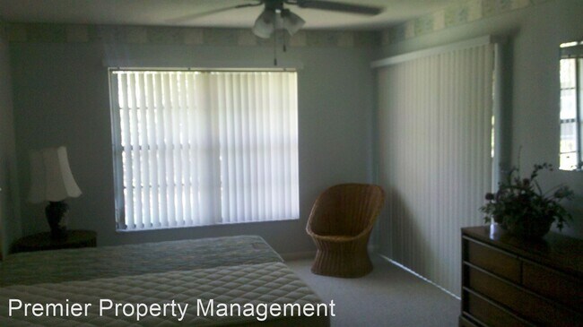 Building Photo - 500 Misty Pines Cir