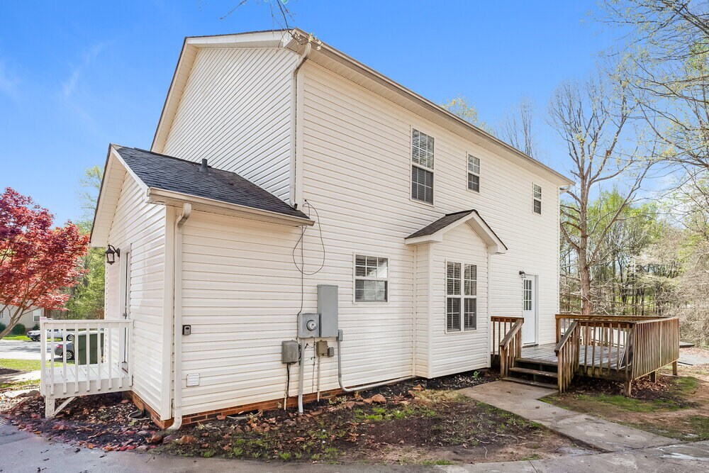 Building Photo - 1310 Candlewood Dr