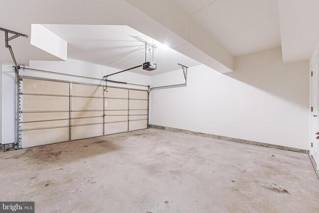 Building Photo - 16329 Flotsam Ln