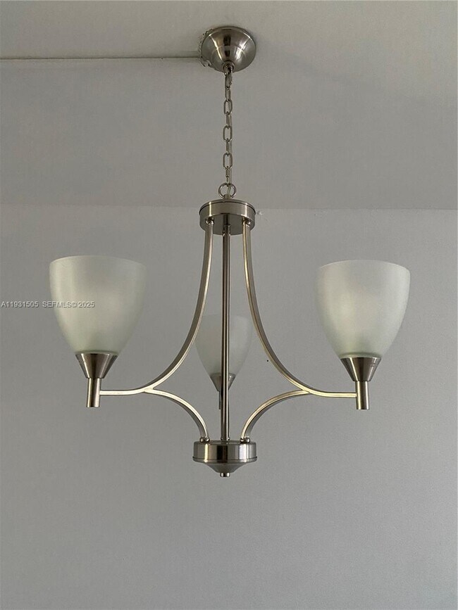 Building Photo - 301 SW 135th Ave