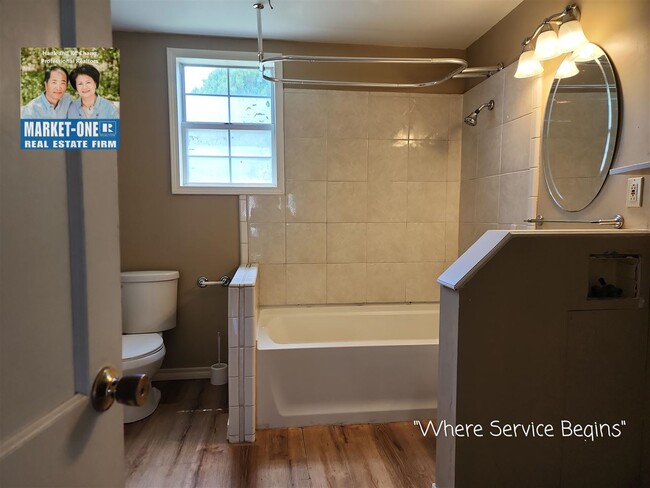 Building Photo - 2506 SW Cornell Ave