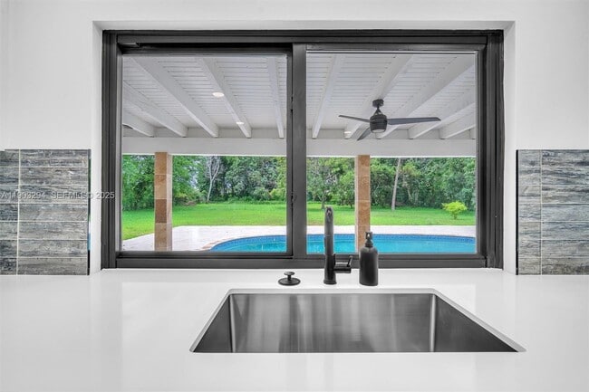 Building Photo - 11476 Sundance Ln