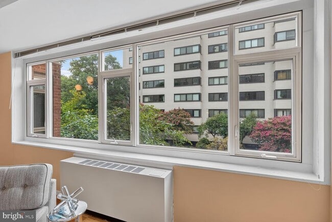Building Photo - 1545 18th St NW