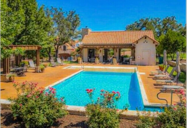 Building Photo - 108 Tuscan Dr