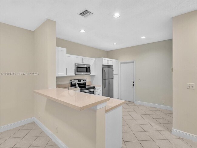 Building Photo - 3932 San Simeon Ln