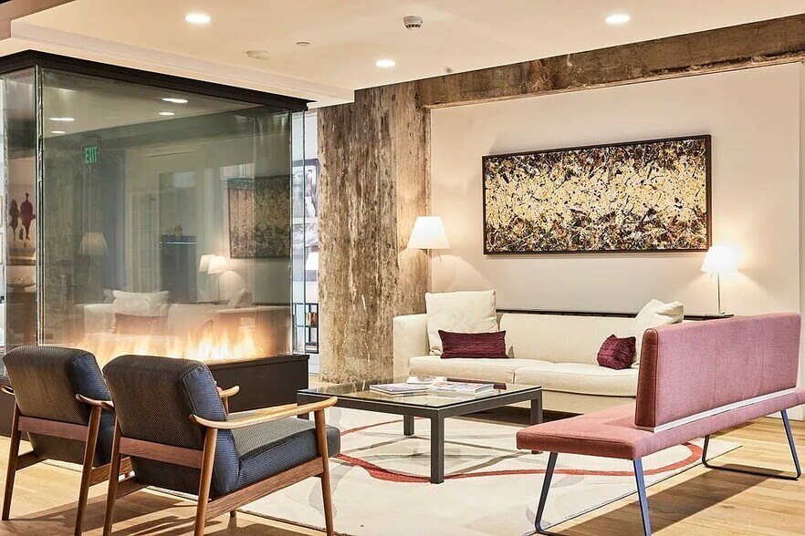 Building Photo - 9 Medford St