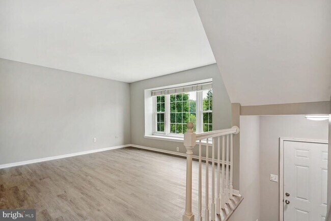 Building Photo - 10205 Provincetown Ct