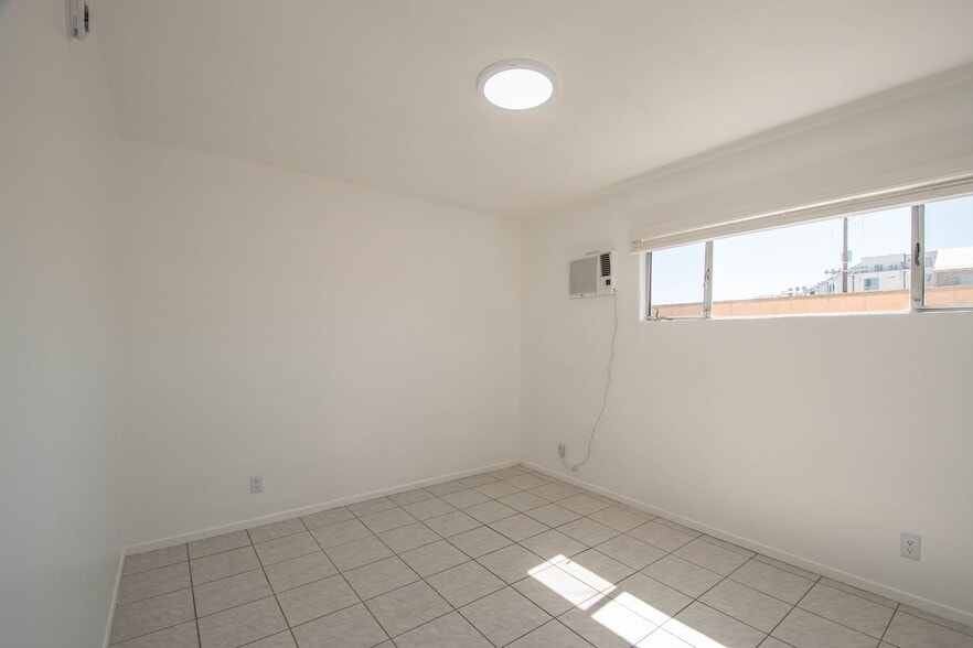 Building Photo - 6260 Colfax Ave