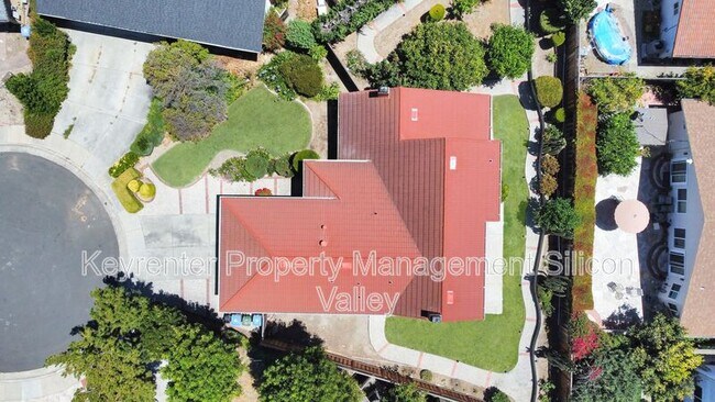 Building Photo - 1806 Blackmore Ct
