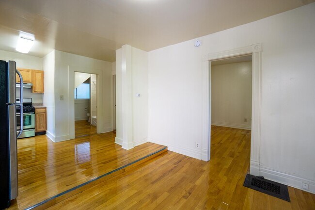 Building Photo - 511 Columbus Ave