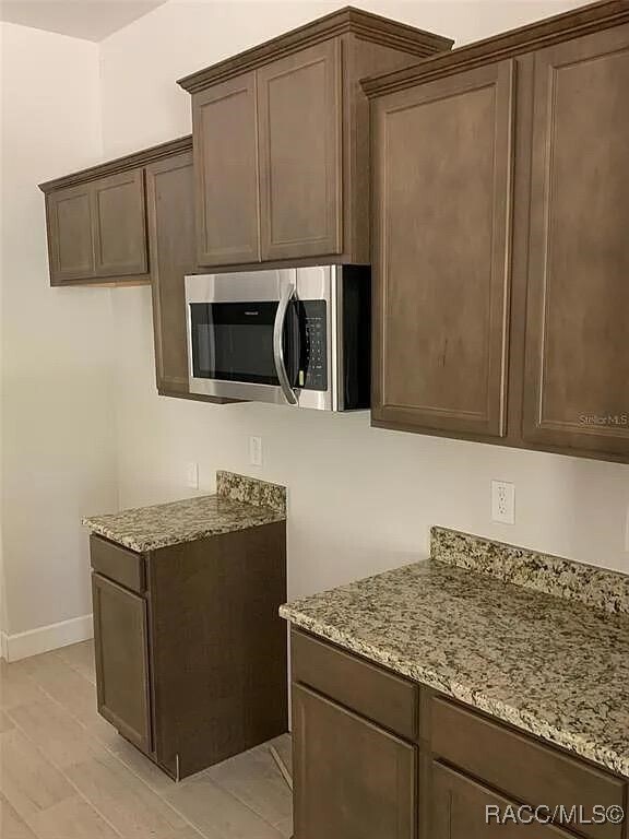 Building Photo - 5992 N Mahogany Terrace