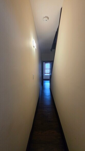Building Photo - 178 Brunswick Ave