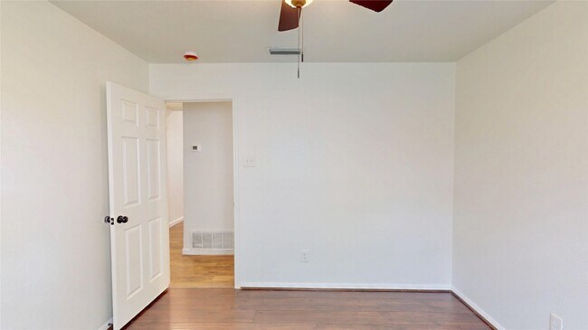 Building Photo - 4532 Eldorado Dr