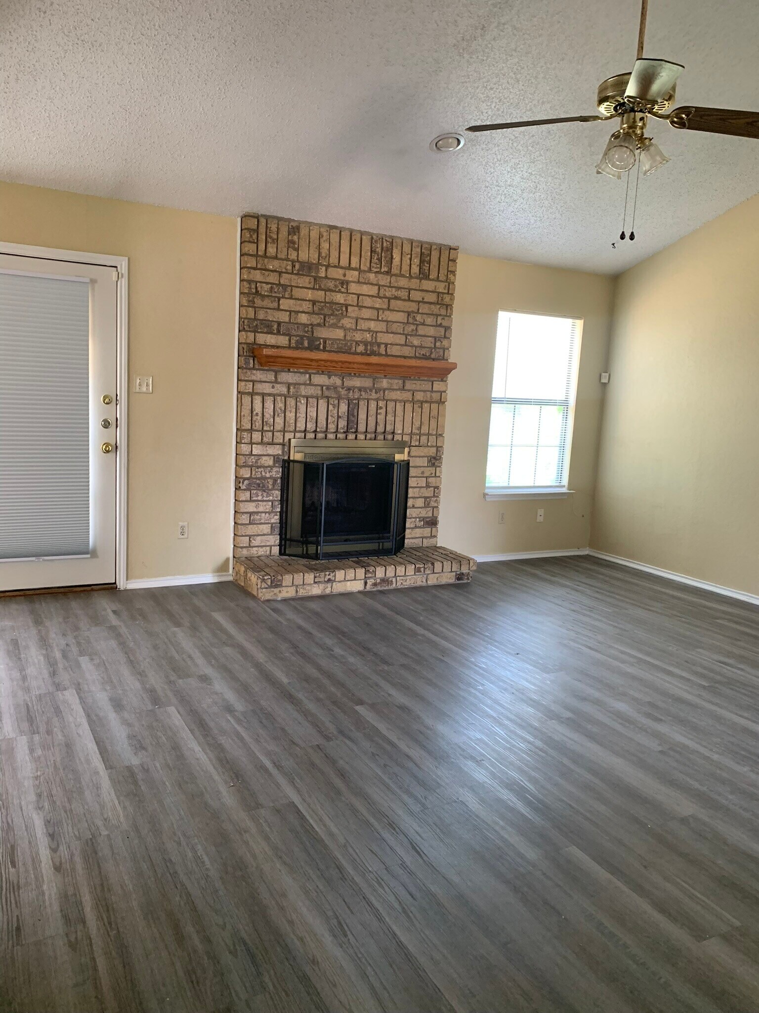Building Photo - 307 Eichelberger Dr