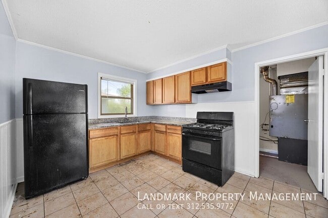 Building Photo - 336 Waldmann Dr