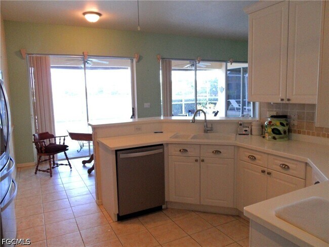 Building Photo - 13011 Silver Sands Dr