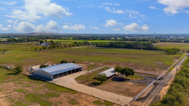 Building Photo - 11791 Kinney Rd