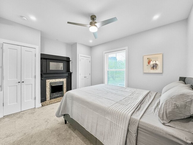 Building Photo - Newly Renovated 2 Bed, 2.5 Bath Furnished Home in Columbus