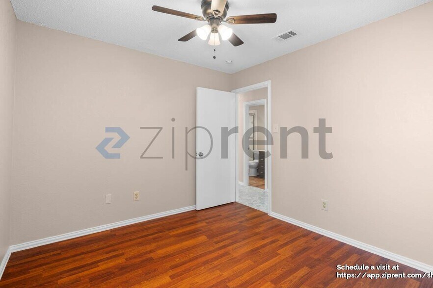 Building Photo - 6724 Mountain Cedar Ln