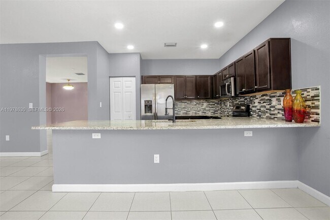 Building Photo - 25341 SW 117th Ave